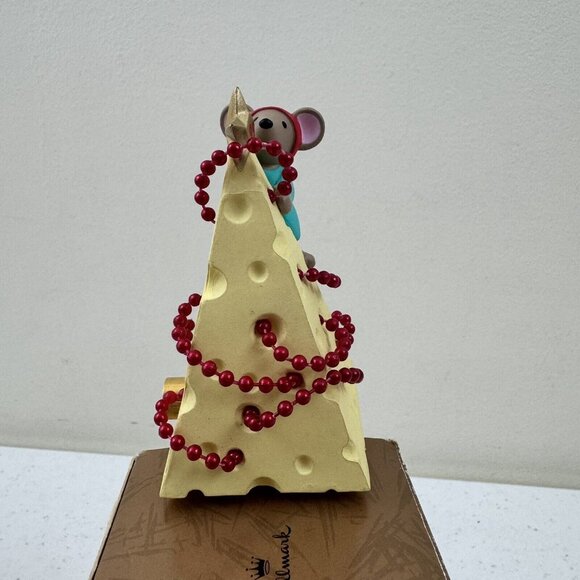 VTG Hallmark Ornament Magic "Chris Mouse Tree" Lights 1995 11th In Series W/Box - Picture 6 of 9